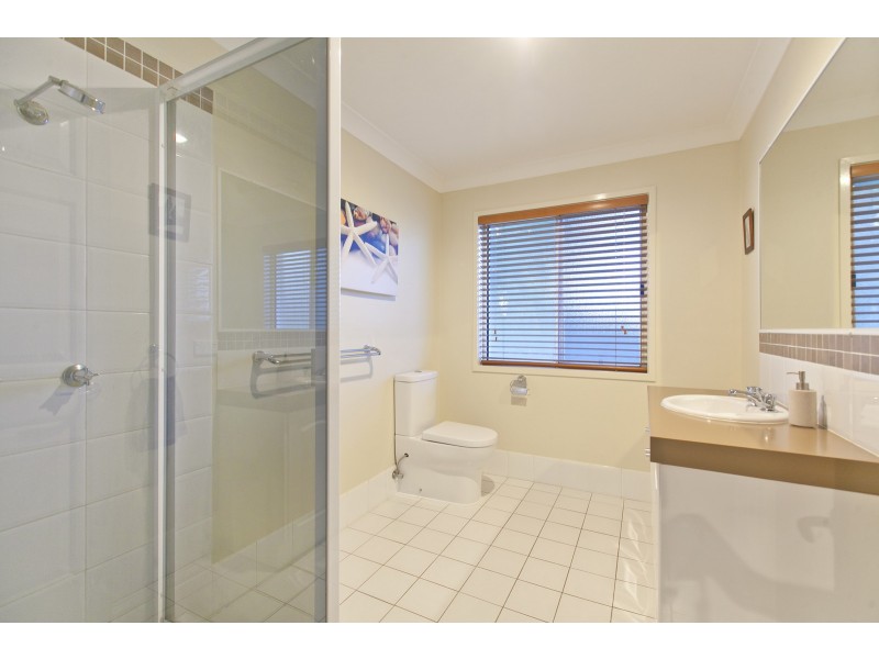 6 Edinburgh Street, Victoria Point QLD 4165