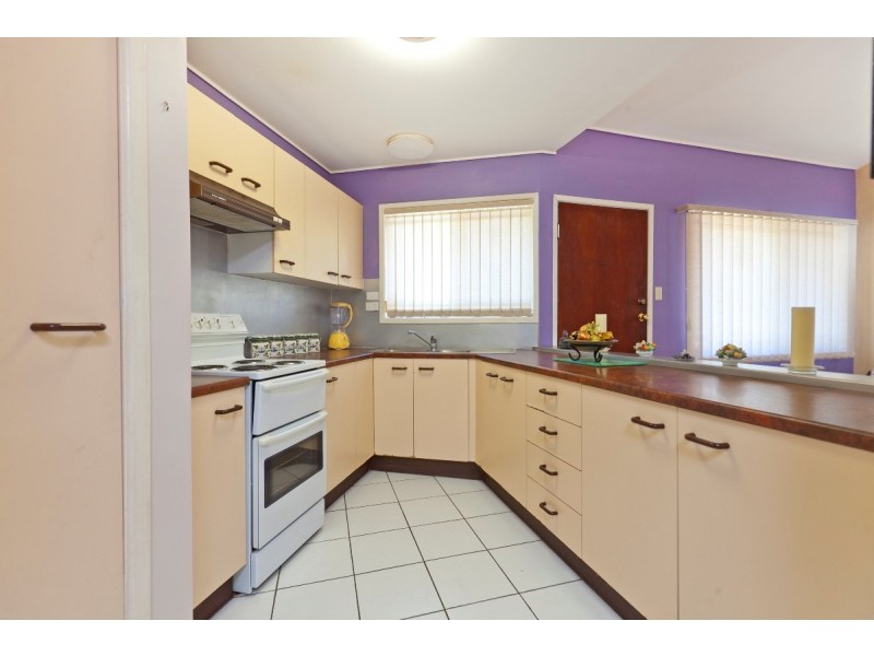 2 Gwynne Street, Wynnum West QLD 4178