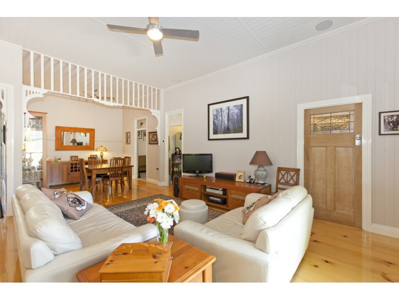 118 Pine Street, Wynnum QLD 4178