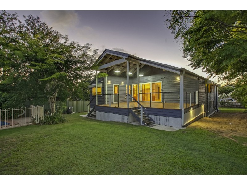 118 Pine Street, Wynnum QLD 4178