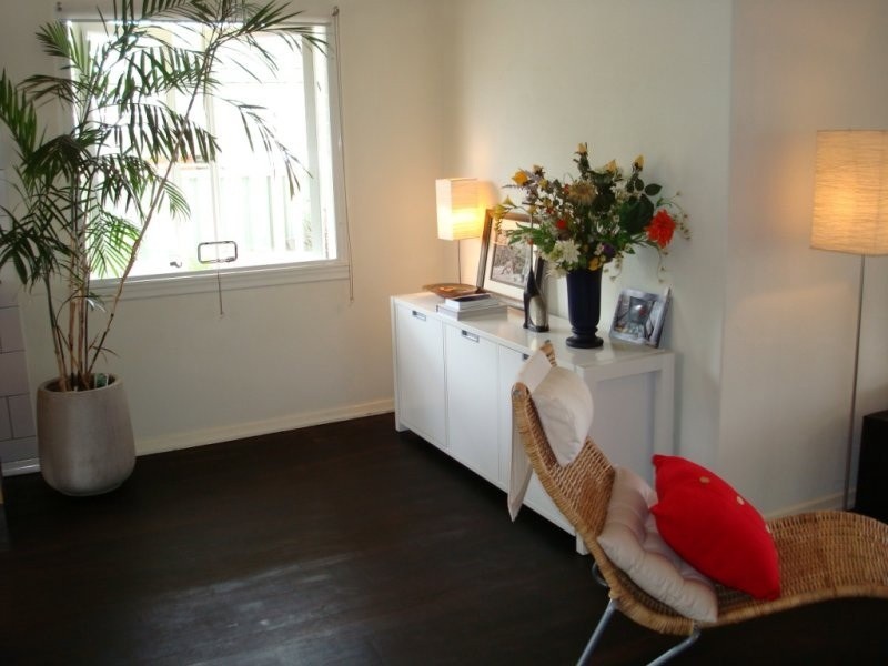 11 Hinckley Street, Manly West QLD 4179