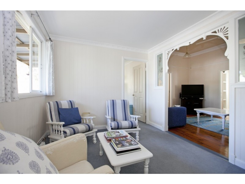 15 Carlton Terrace, Wynnum QLD 4178