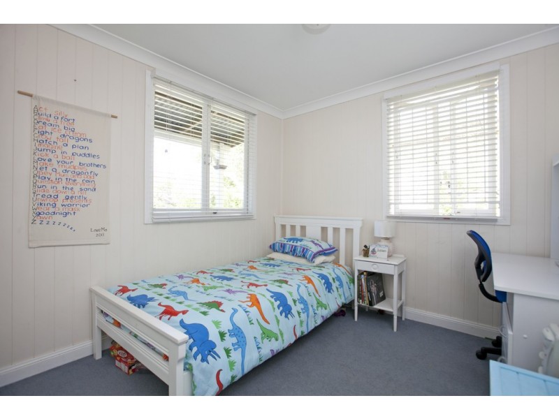 15 Carlton Terrace, Wynnum QLD 4178