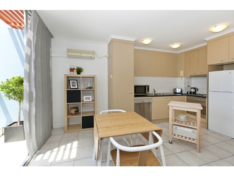 15/89 Bay Terrace, Wynnum QLD 4178