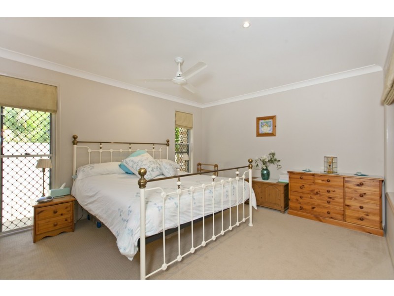 36 Faine Street, Manly West QLD 4179