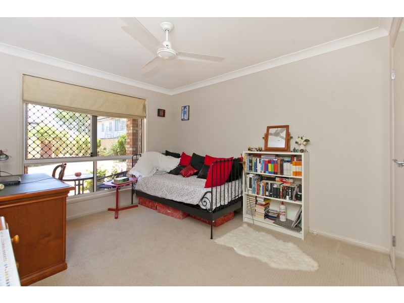 36 Faine Street, Manly West QLD 4179