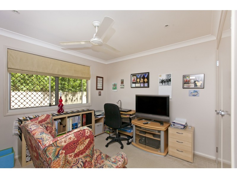 36 Faine Street, Manly West QLD 4179