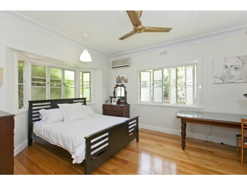50 Seabreeze Road, Manly West QLD 4179