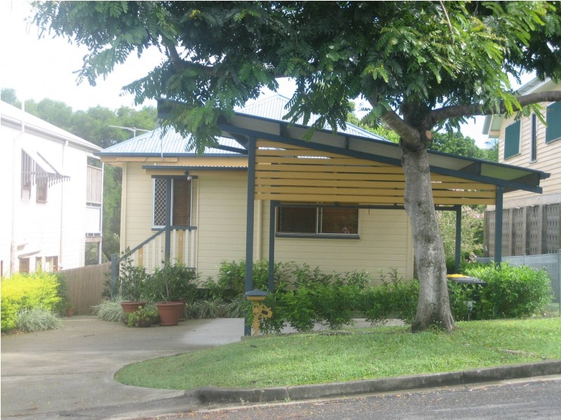 19 Parramatta Street, Manly QLD 4179