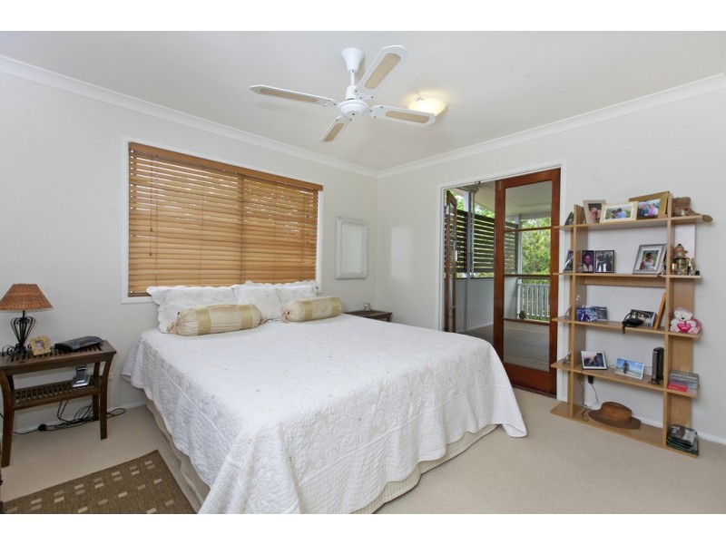 73 Waterview Avenue, Wynnum QLD 4178