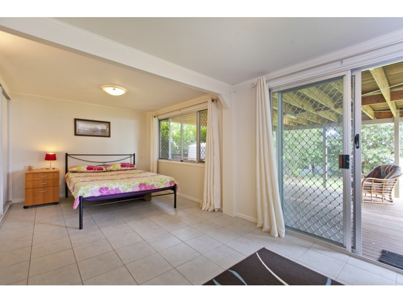 73 Waterview Avenue, Wynnum QLD 4178