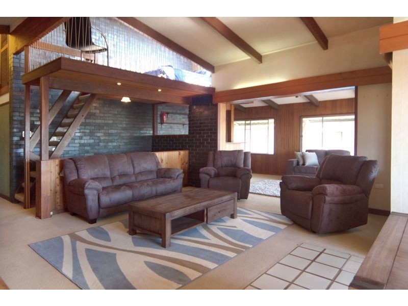 98 Oceana Terrace, Manly QLD 4179