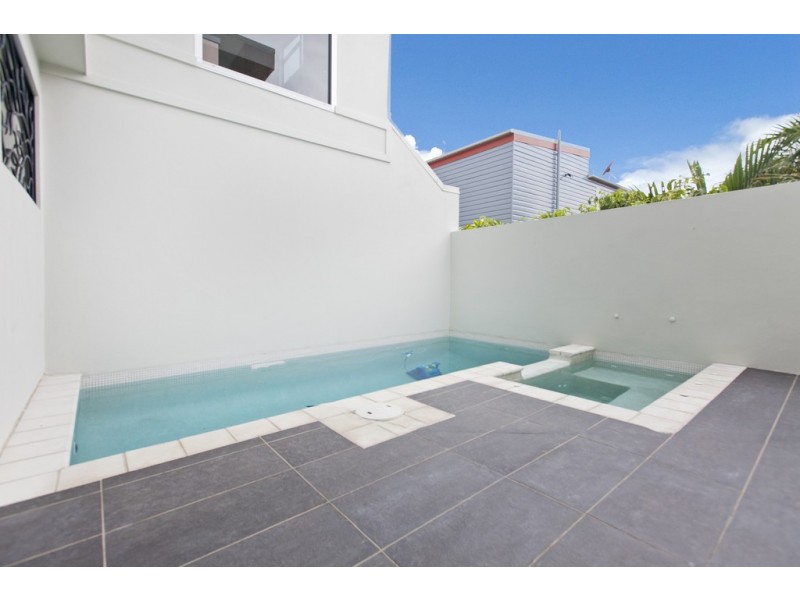 333 Upper Esplanade, Manly QLD 4179