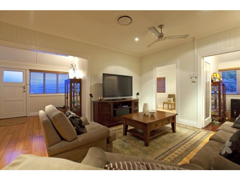 93 Wynnum Esplanade, Wynnum QLD 4178