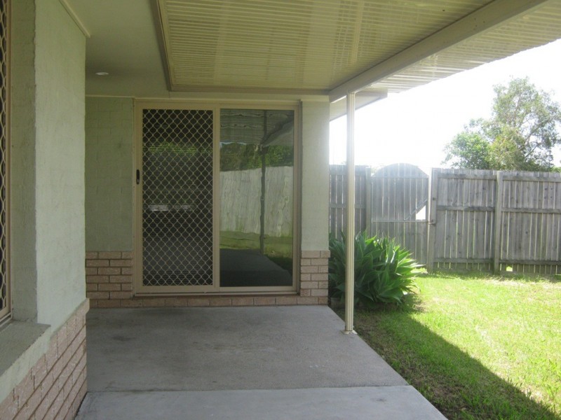 10 School Road, Wynnum West QLD 4178