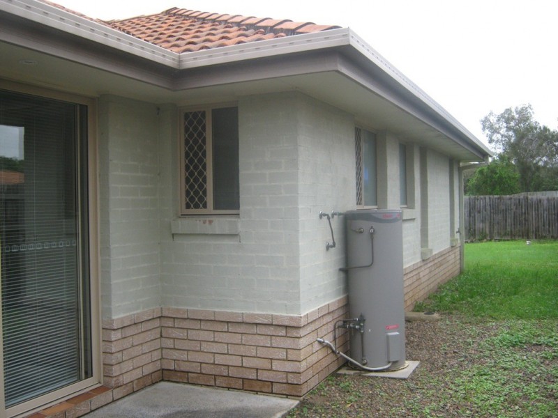 10 School Road, Wynnum West QLD 4178