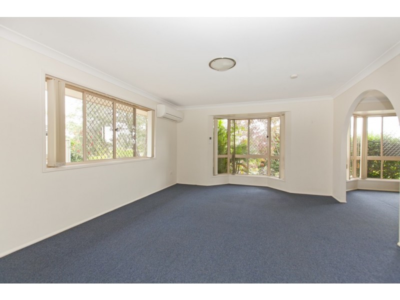 16 Webber Place, Wynnum West QLD 4178