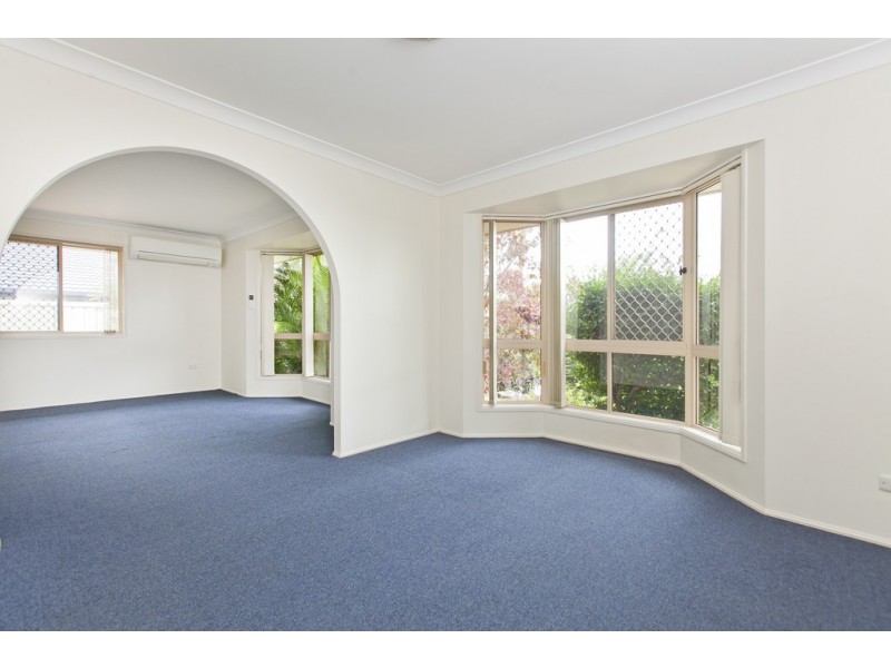 16 Webber Place, Wynnum West QLD 4178