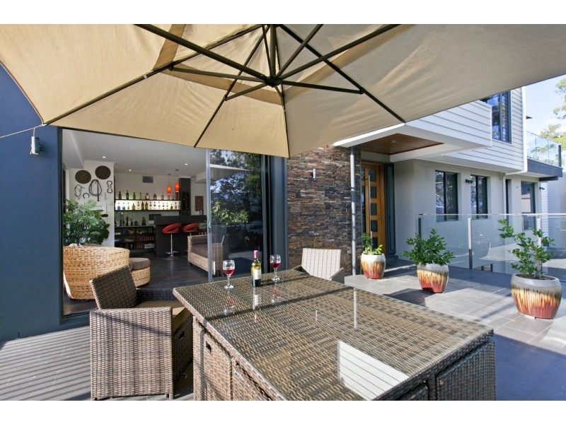 1a Bay Street, Redland Bay QLD 4165