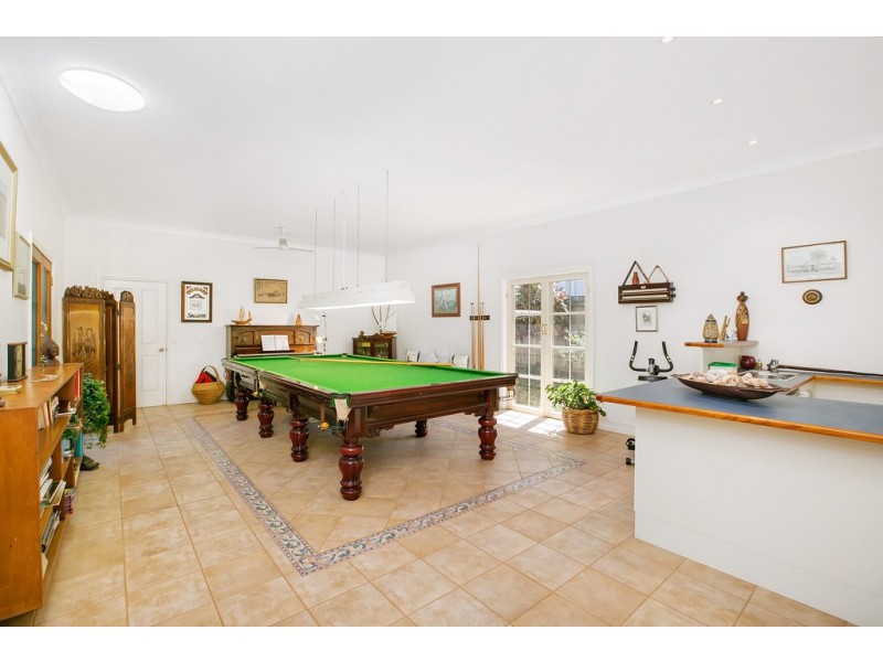 201 Main Road, Wellington Point QLD 4160