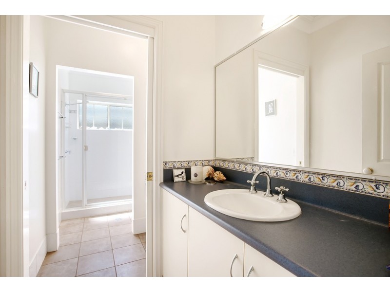 201 Main Road, Wellington Point QLD 4160