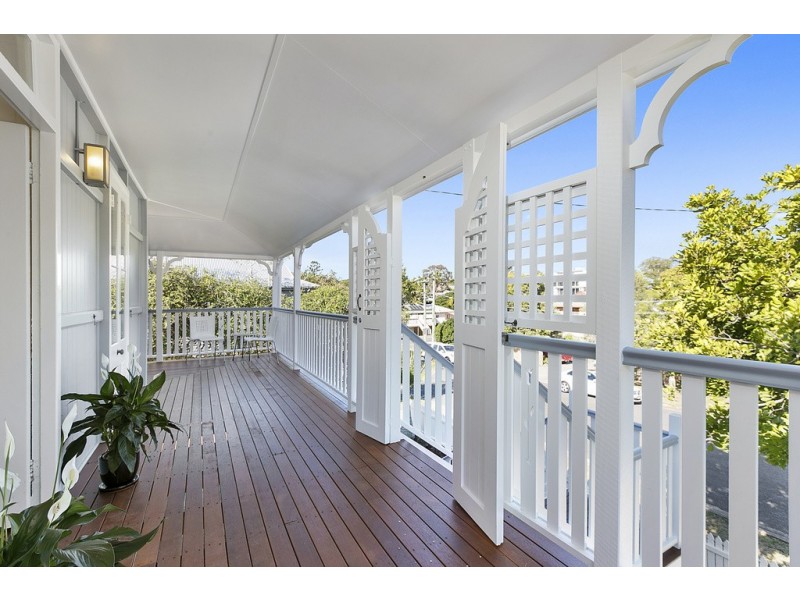 7 Allara Street, Manly QLD 4179