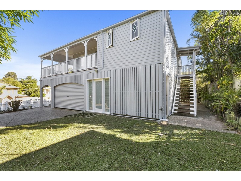 7 Allara Street, Manly QLD 4179