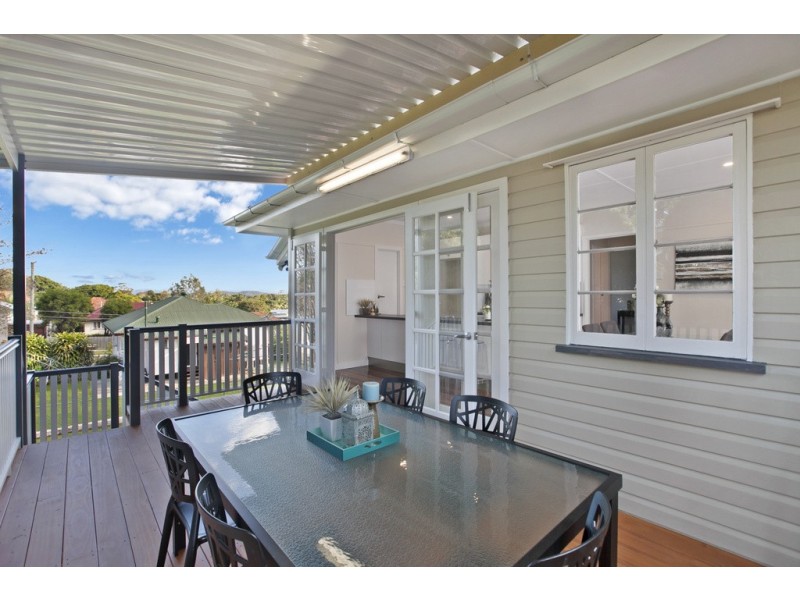 8 Hartland Street, Manly West QLD 4179