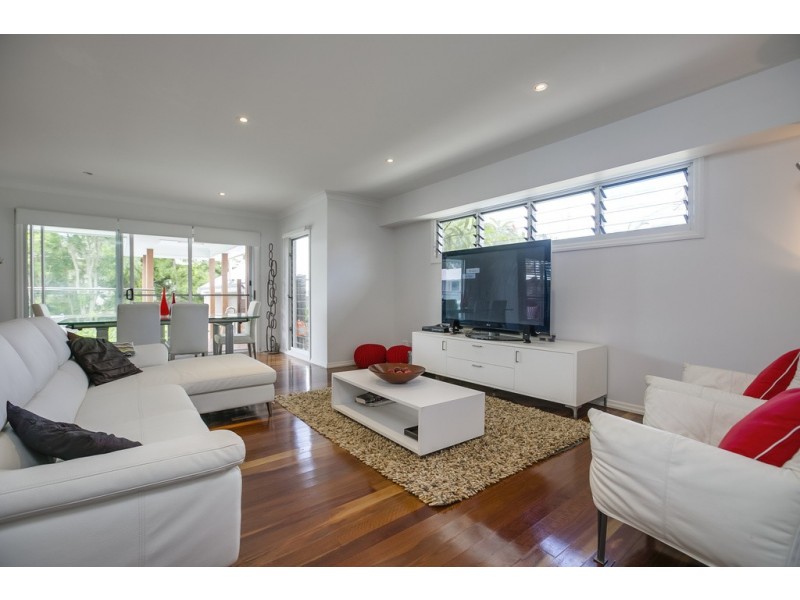 110 Moreton Avenue, Wynnum QLD 4178