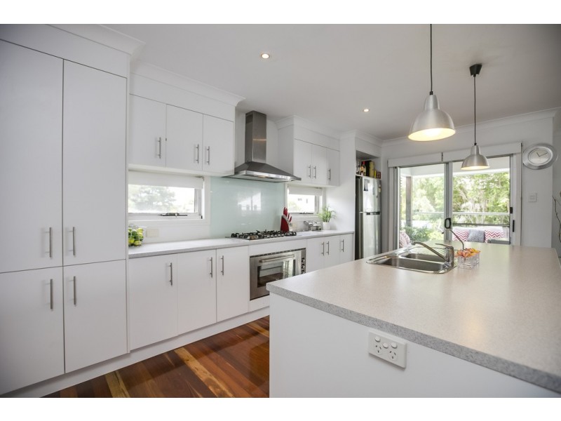 110 Moreton Avenue, Wynnum QLD 4178