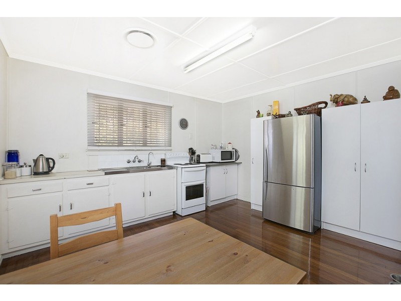 15 Greta Street, Manly West QLD 4179