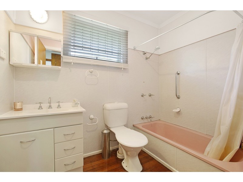 15 Greta Street, Manly West QLD 4179