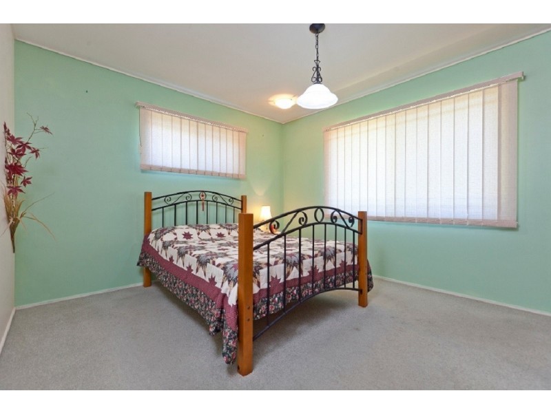 2 Gwynne Street, Wynnum West QLD 4178