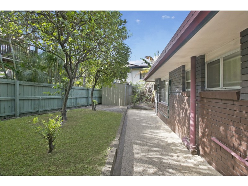 2 Gwynne Street, Wynnum West QLD 4178
