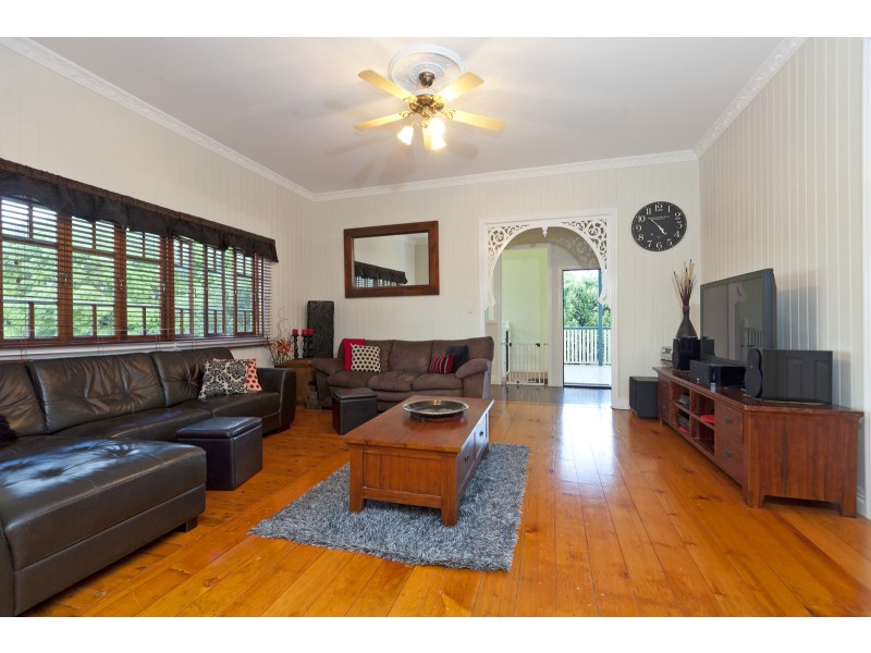 24 Outram Street, Lota QLD 4179