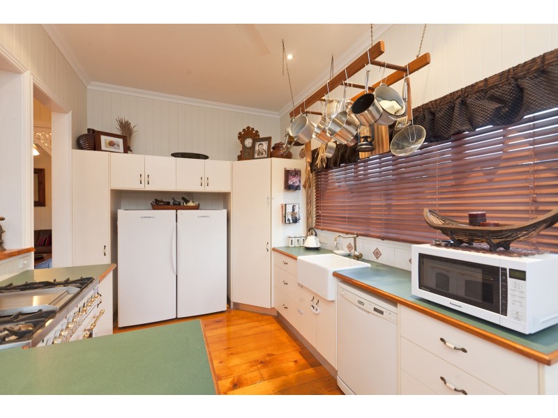 24 Outram Street, Lota QLD 4179