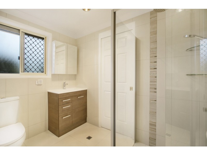 16 Coral Close, Manly West QLD 4179