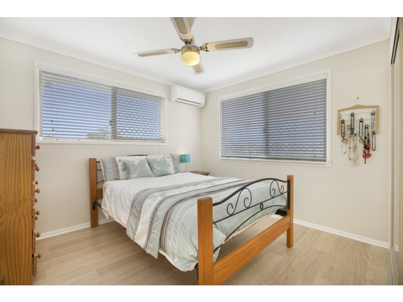 16 Coral Close, Manly West QLD 4179