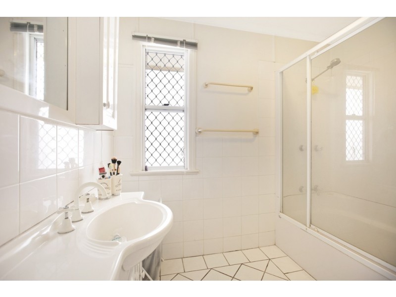 178 Ernest Street, Manly QLD 4179