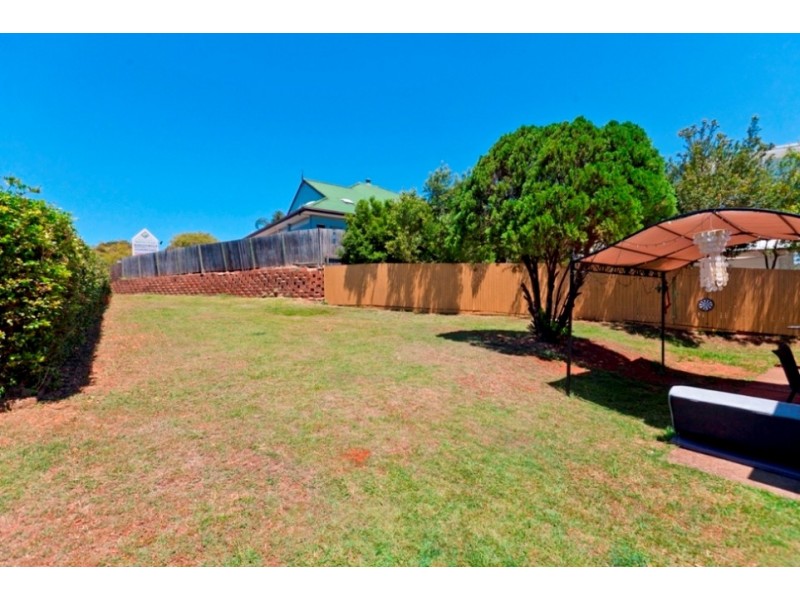 15 Caloundra Street, Manly West QLD 4179