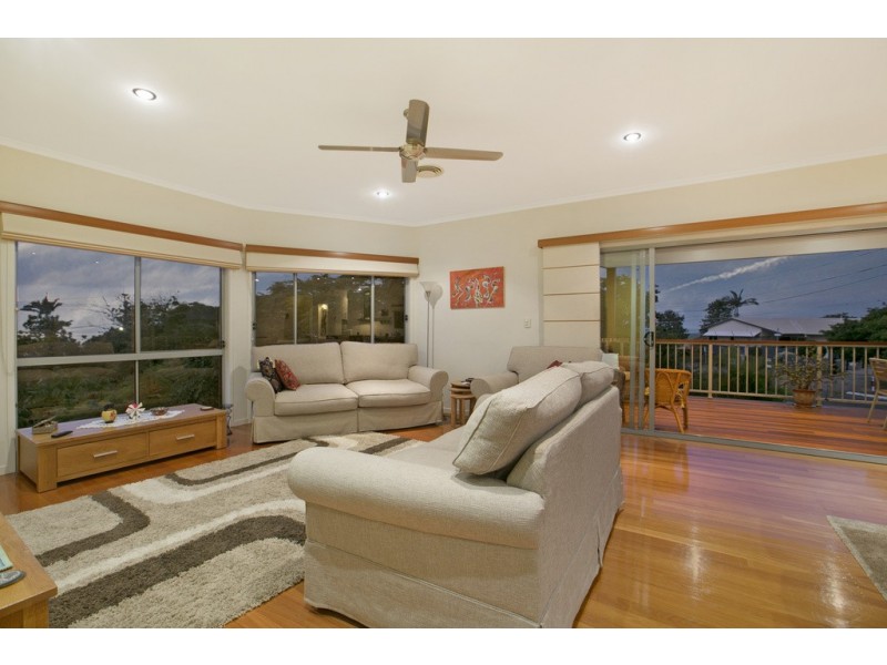 48 Arnold Street, Manly QLD 4179