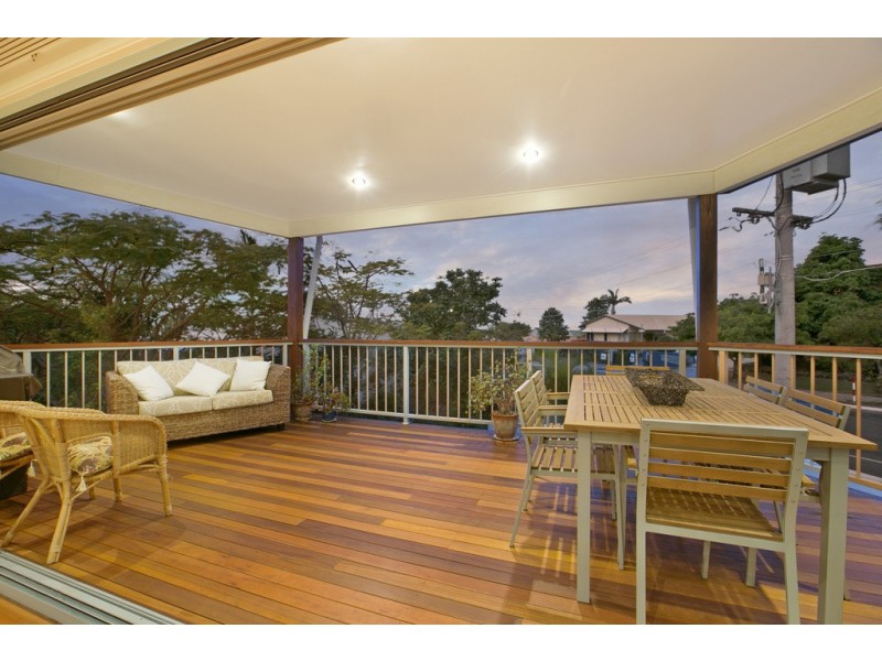 48 Arnold Street, Manly QLD 4179