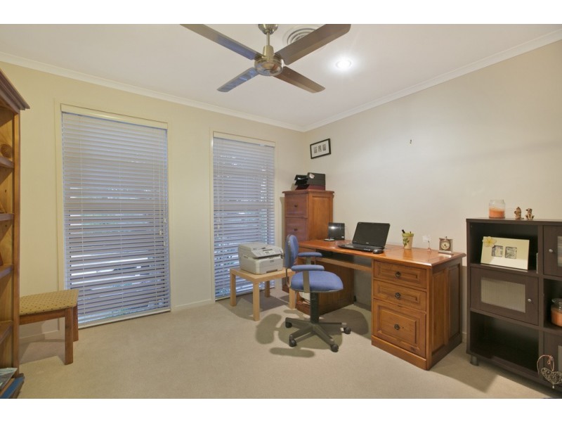 48 Arnold Street, Manly QLD 4179