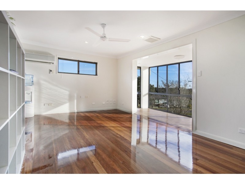 25 Nemarra Street, Wynnum West QLD 4178