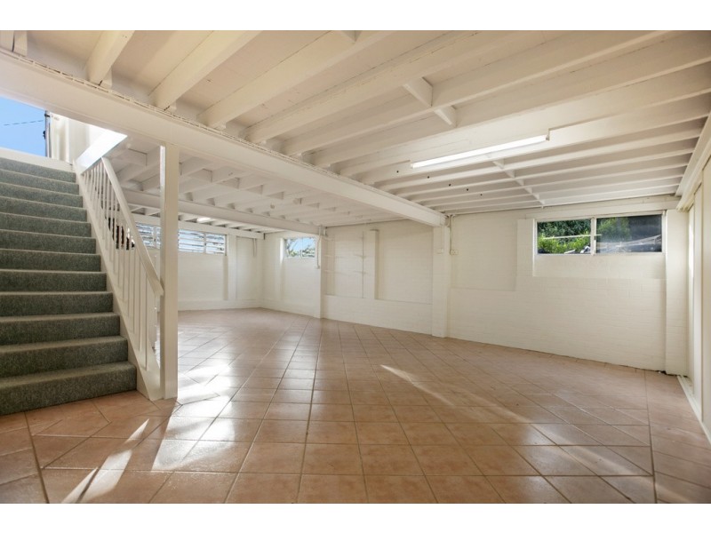 25 Nemarra Street, Wynnum West QLD 4178