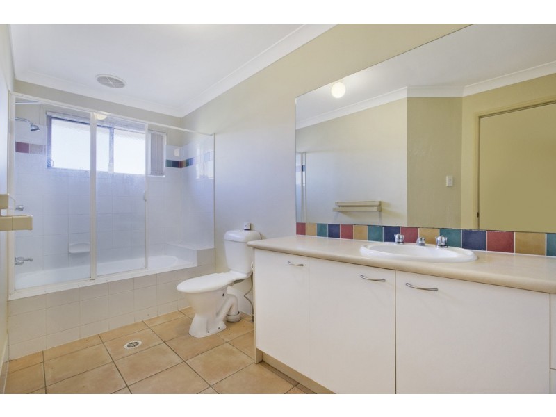 10/250 Manly Road, Manly West QLD 4179