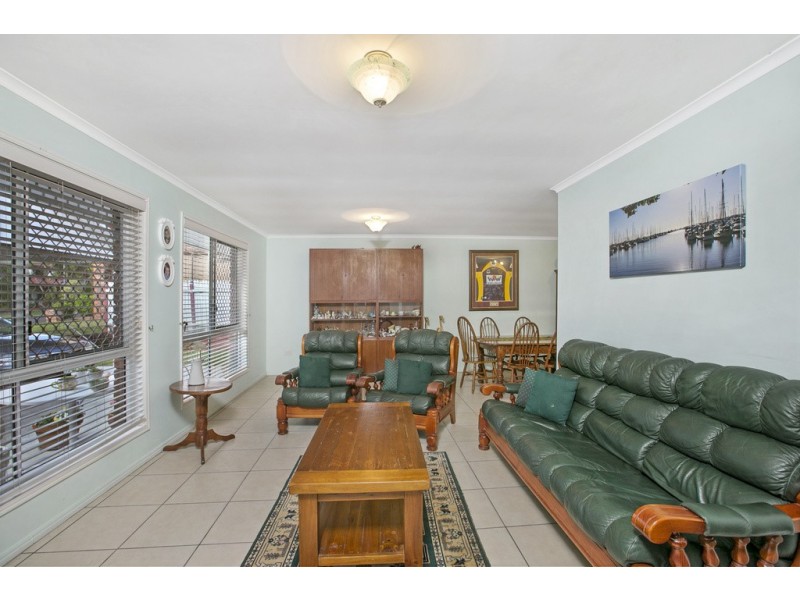32 Trevally Crescent, Manly West QLD 4179
