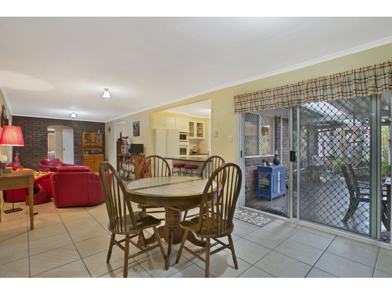 32 Trevally Crescent, Manly West QLD 4179