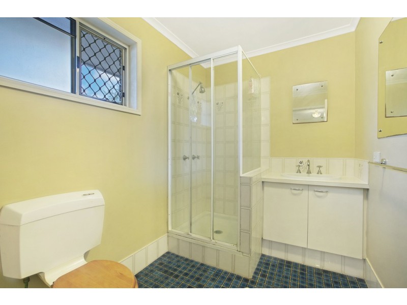 32 Trevally Crescent, Manly West QLD 4179