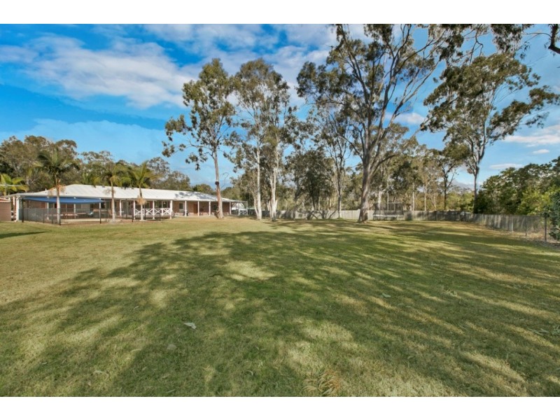 109 Green Camp Road, Wakerley QLD 4154